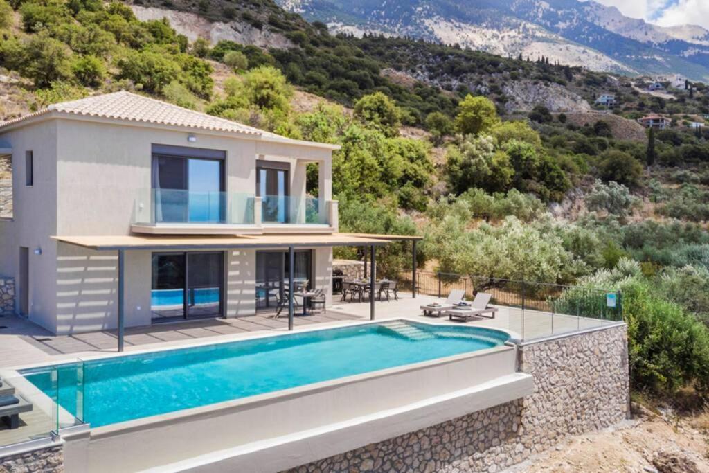 Color Villas-New Villa Green At Trapezaki With Private Pool Mousata Luaran gambar